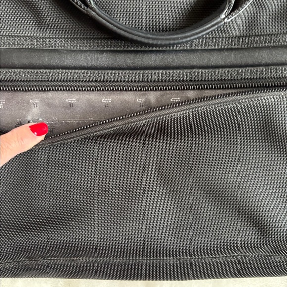 Tumi Slim Deluxe Nylon Portfolio Black Bag Briefcase STYLE #26101D4 - Picture 7 of 14